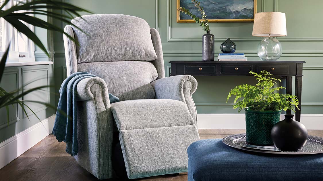 Seating Elegance: A Comprehensive Guide to Diverse Recliner Options for Every Home