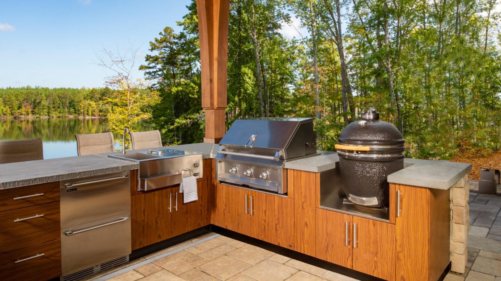 outdoor kitchen wooden countertop built-in grill p