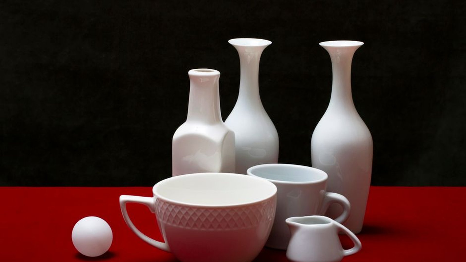 asymmetrical arrangement three items unbalanced co